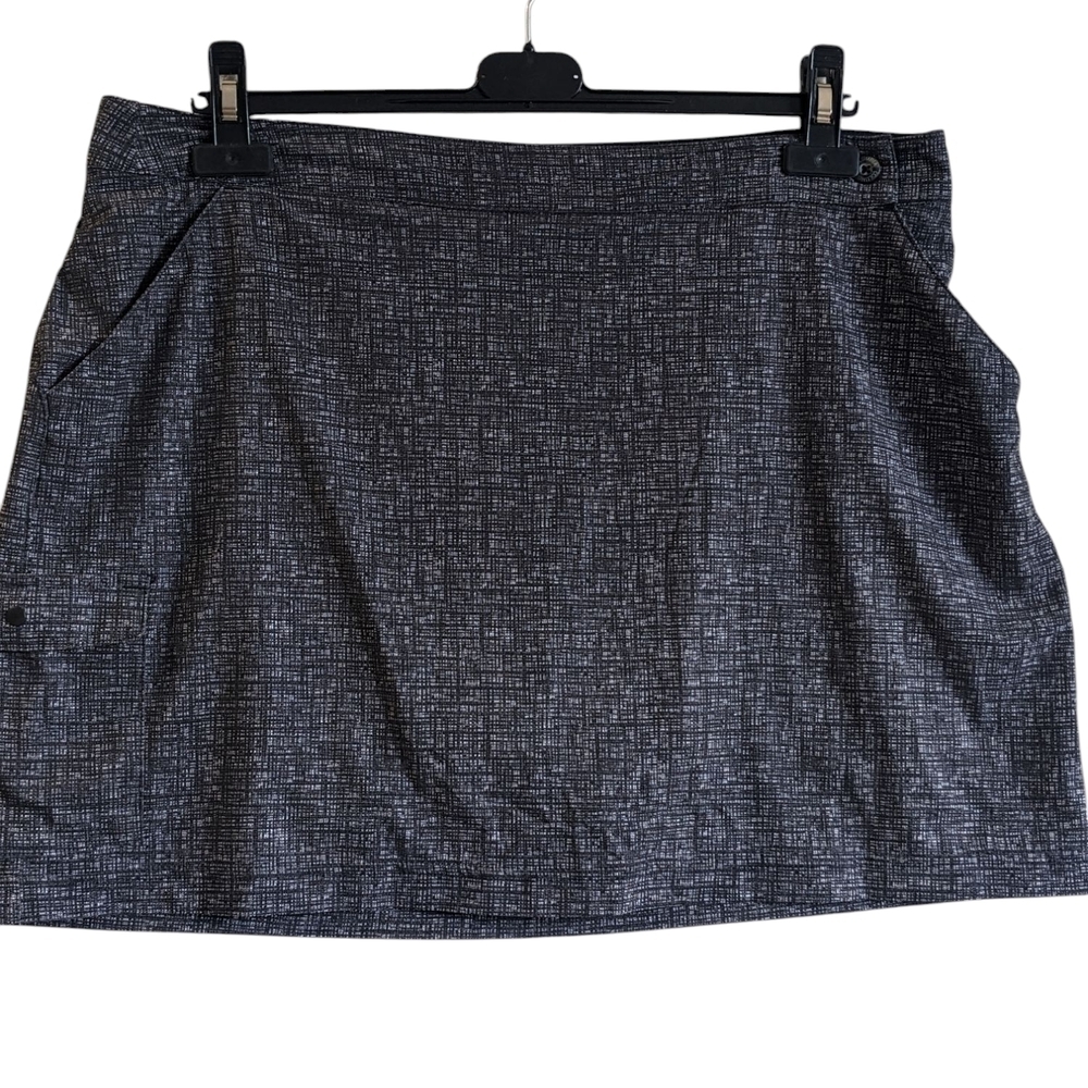 Columbia Women's Golf Pickleball Skort Size 14 Black And White Checked Pattern